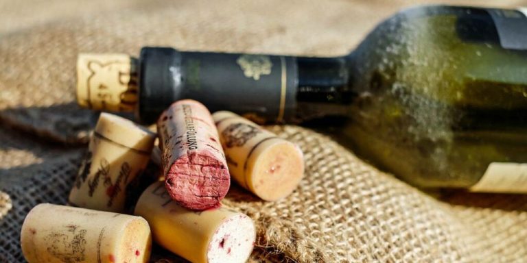 Wine lokal Indonesia dengan rasa khas tropis yang menggugah selera