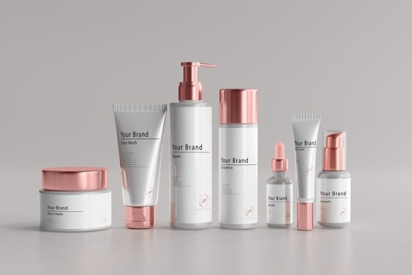 Produk skincare maklon dengan desain kemasan modern untuk brand kecantikan lokal